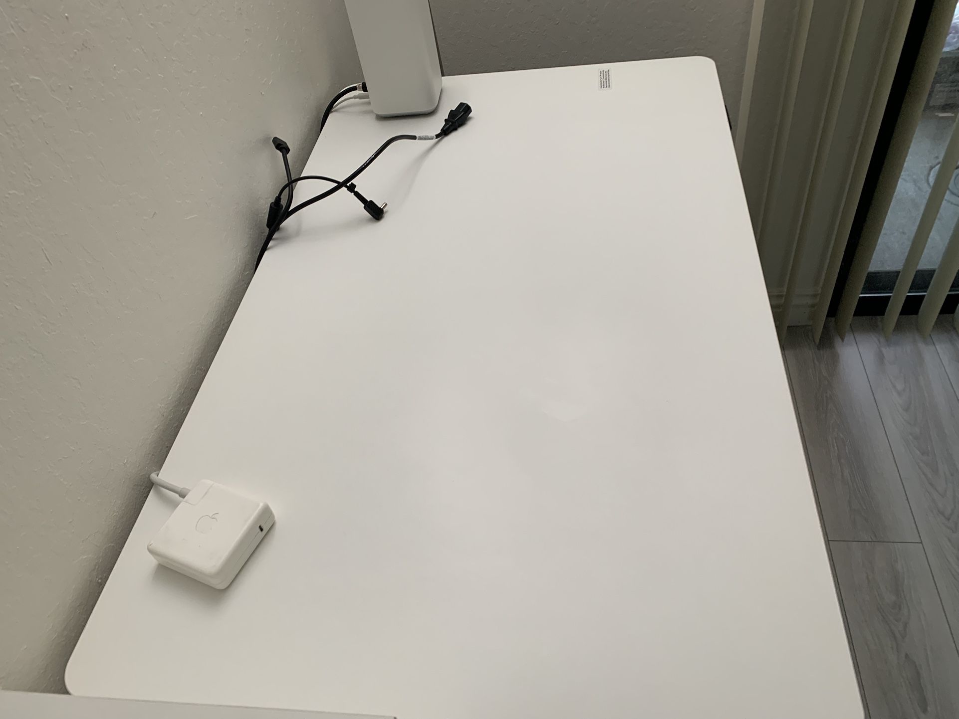 🧑💻 Branded **FLEXISPOT** Electric Standing Desk (**FREE DropOff) |White Compact & Modern Desktop