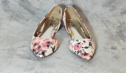 Brash Carissa Pointed-Toe Floral Print Flats – Size 7