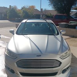 2014 Ford Fusion (Low Mileage)