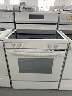 New Frigidaire 30” Electric Range 220v