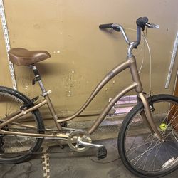 Trek Pure Step Through 14”