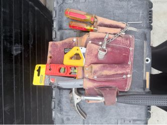 Occidental leather electric pouch