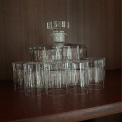 Crystal Decanter W/6 Shot Glasses 