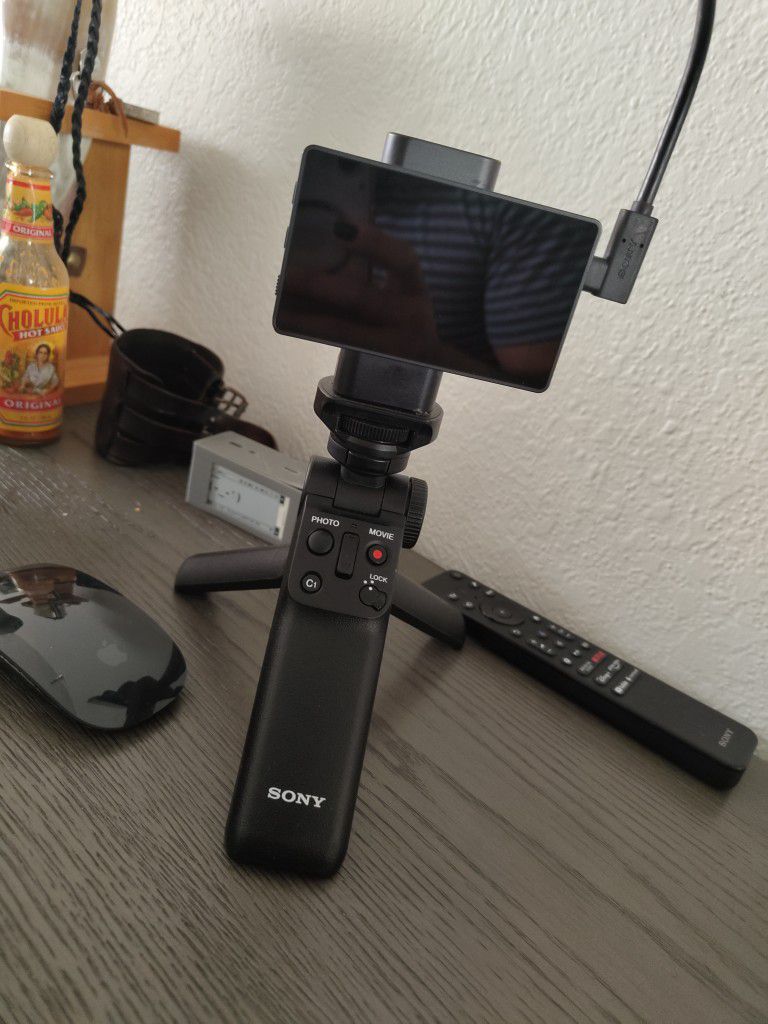 Sony camara grip With VLOG monitor