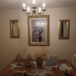 Picture And Mirror Set 