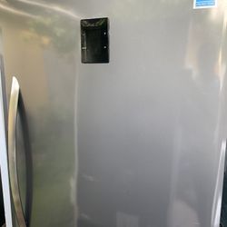 Frigidaire Gallery 20.5 Cu. Ft 2-in-1 Upright Freezer Or Refrigerator Stainless Steel 