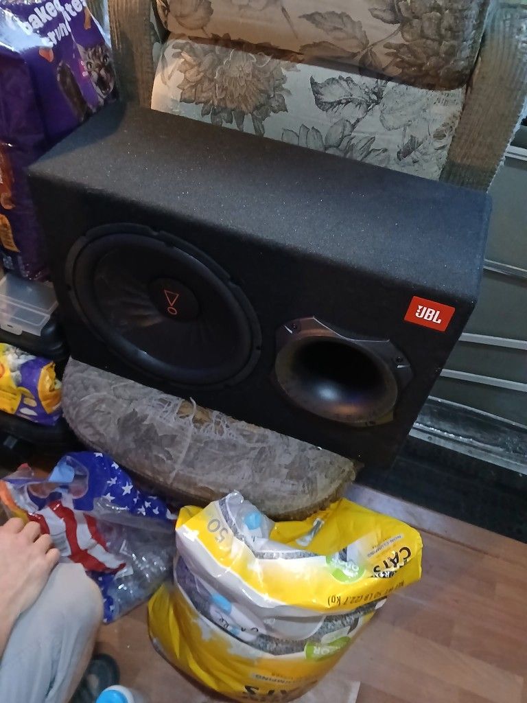 U BL Speaker Asking For 200 Dollars