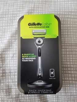 Gillette labs razor with 3 Cartridges 