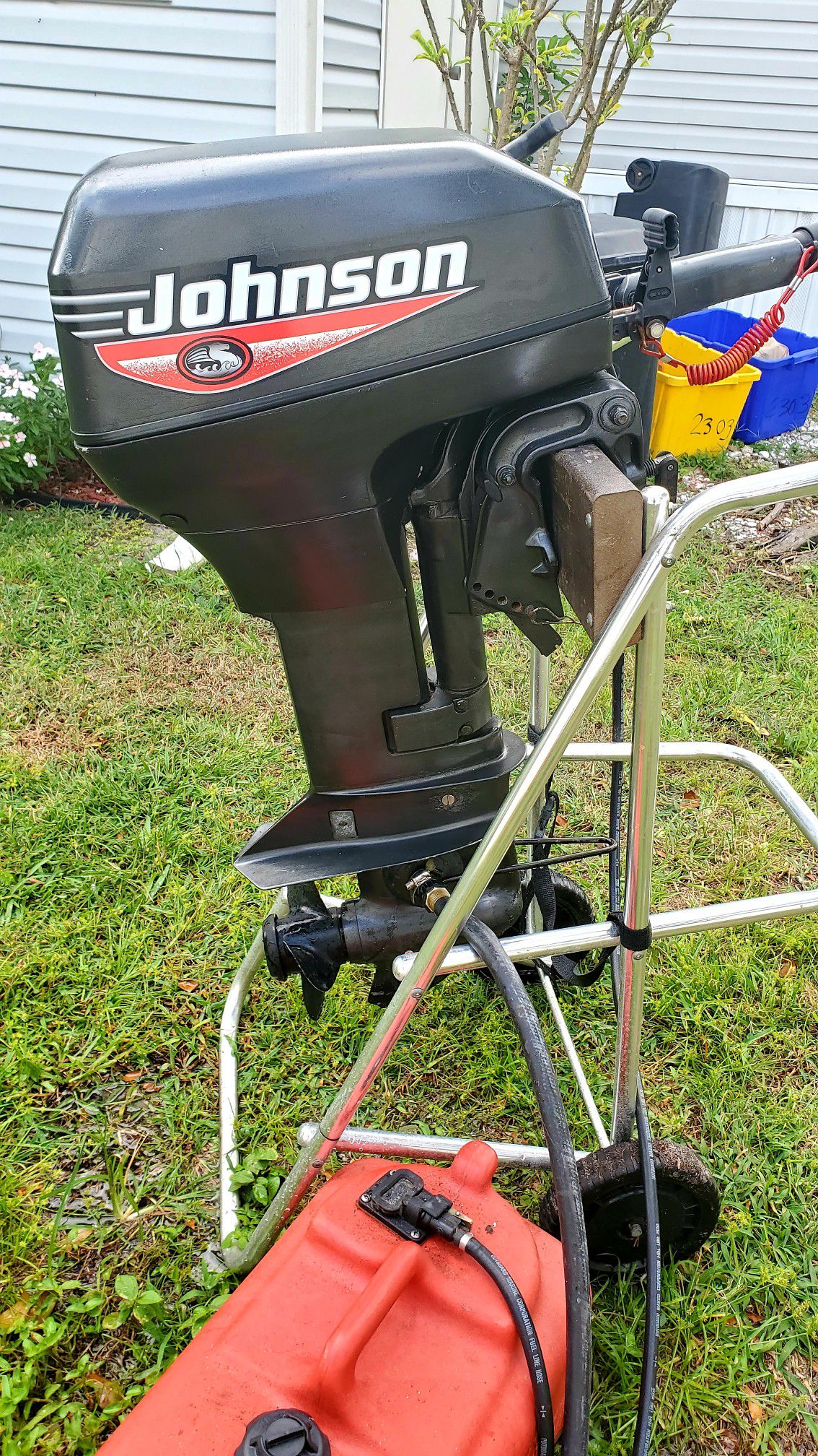2006 Johnson 15 HP outboard motor - Excellent condition - Short shaft