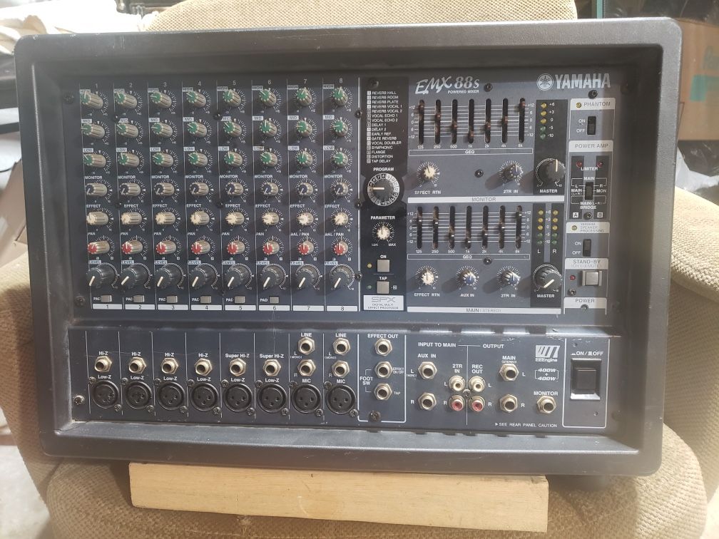 Yamaha EMX 88s Powered Mixer/SPX DIGITAL MULTI EFFECT PROCESSOR.