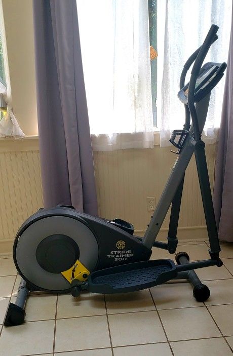 Gold's Gym Elliptical Stride Trainer 300