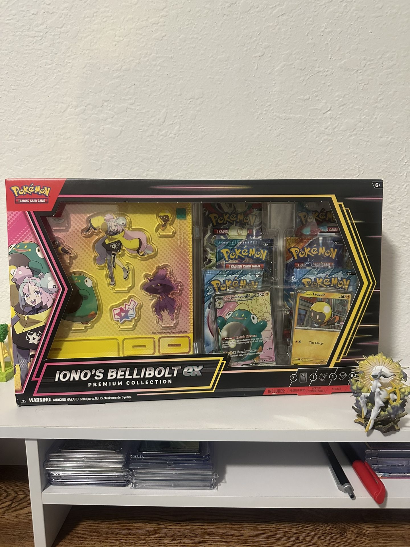 Pokemon Iono’s Bellibolt Ex Premium Collection