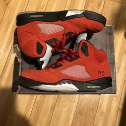 Jordan 5 Raging Bull Size 12