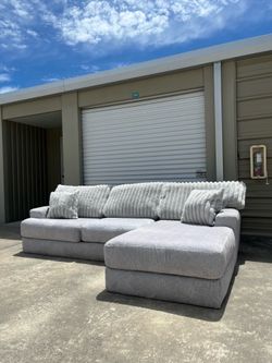 Light gray sectional couch