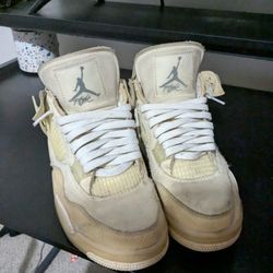  Off White Jordan 4's Size 11