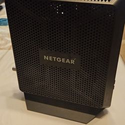 Netgear Nighthawk Modem/Wifi router C7000