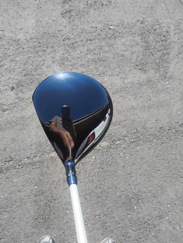 Golf Clubs! Bridgestone J715 Driver!