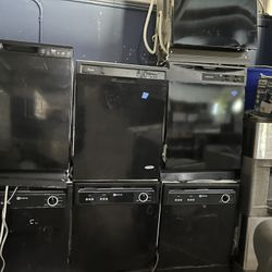 Black Dishwashers 