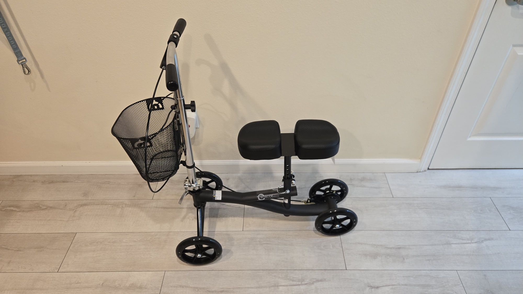 Roscoe Knee Scooter 
