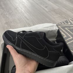 Travis Scott Phantoms 