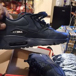 Nike Air More Uptempo Size 5.5