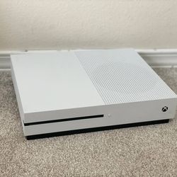 Microsoft Xbox One S With Controller (NEED IT GONE ASAP 230$)