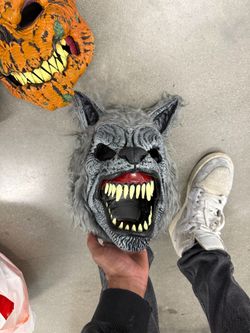 Werewolf ANI-Motion Mask with Hands