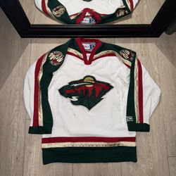 Vintage KIDS / YOUTH CCM Minnesota Wild Logo Hockey Jersey  