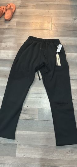 Black essential sweats medium brand new in black