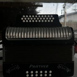 Accordion Hohner Panther Sol