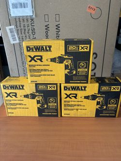 DEWALT BRUSHLESS DRYWALL  SCREWGUN ( No Battery No Charger )