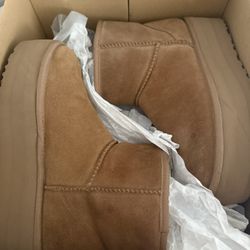Uggs Size 9 Womens 
