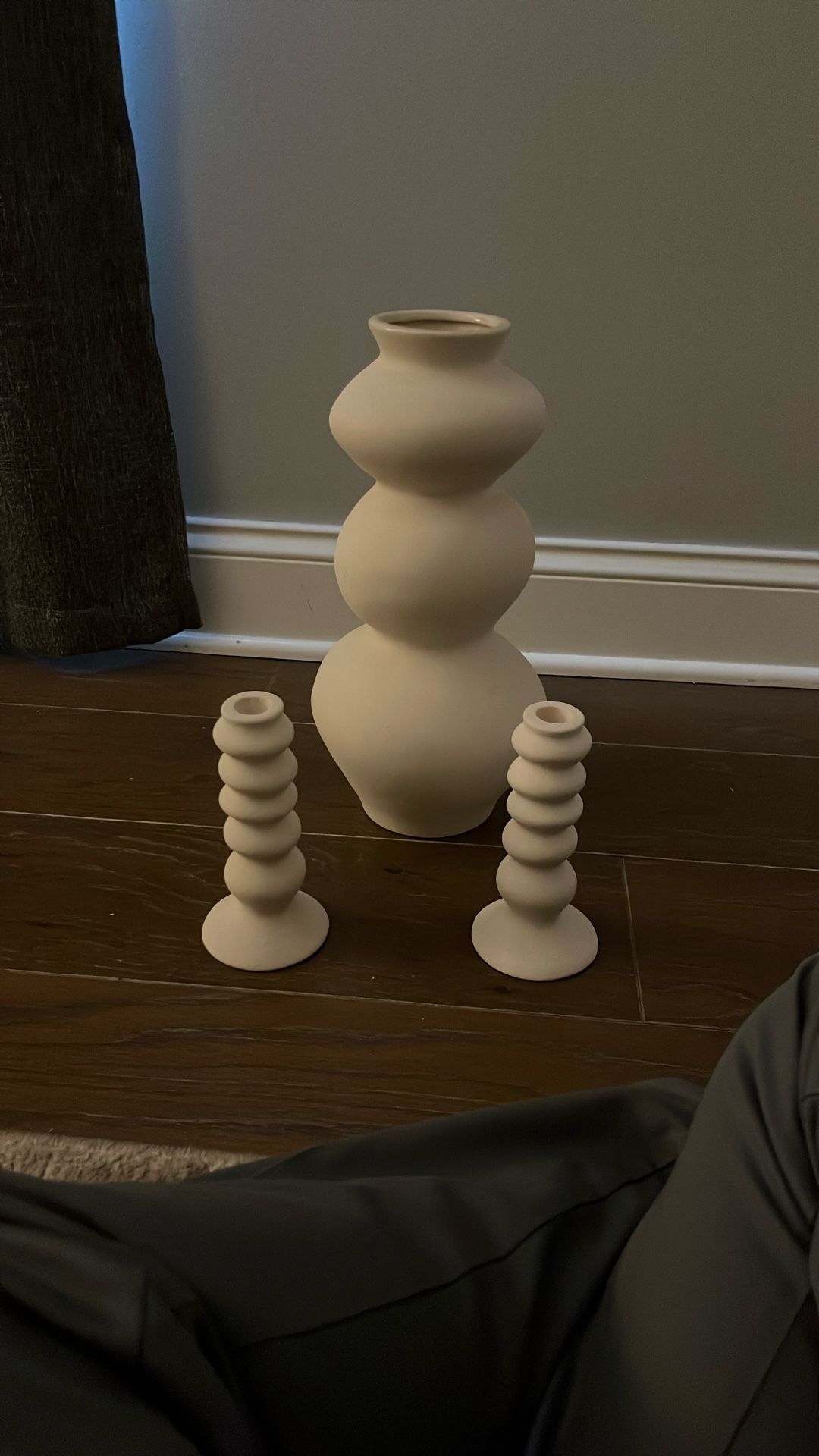 Lot of 3 Threshold Vase Set