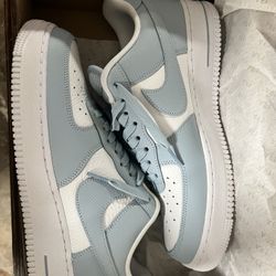 Air Force 1 ‘07 lt armory blue/white size 9