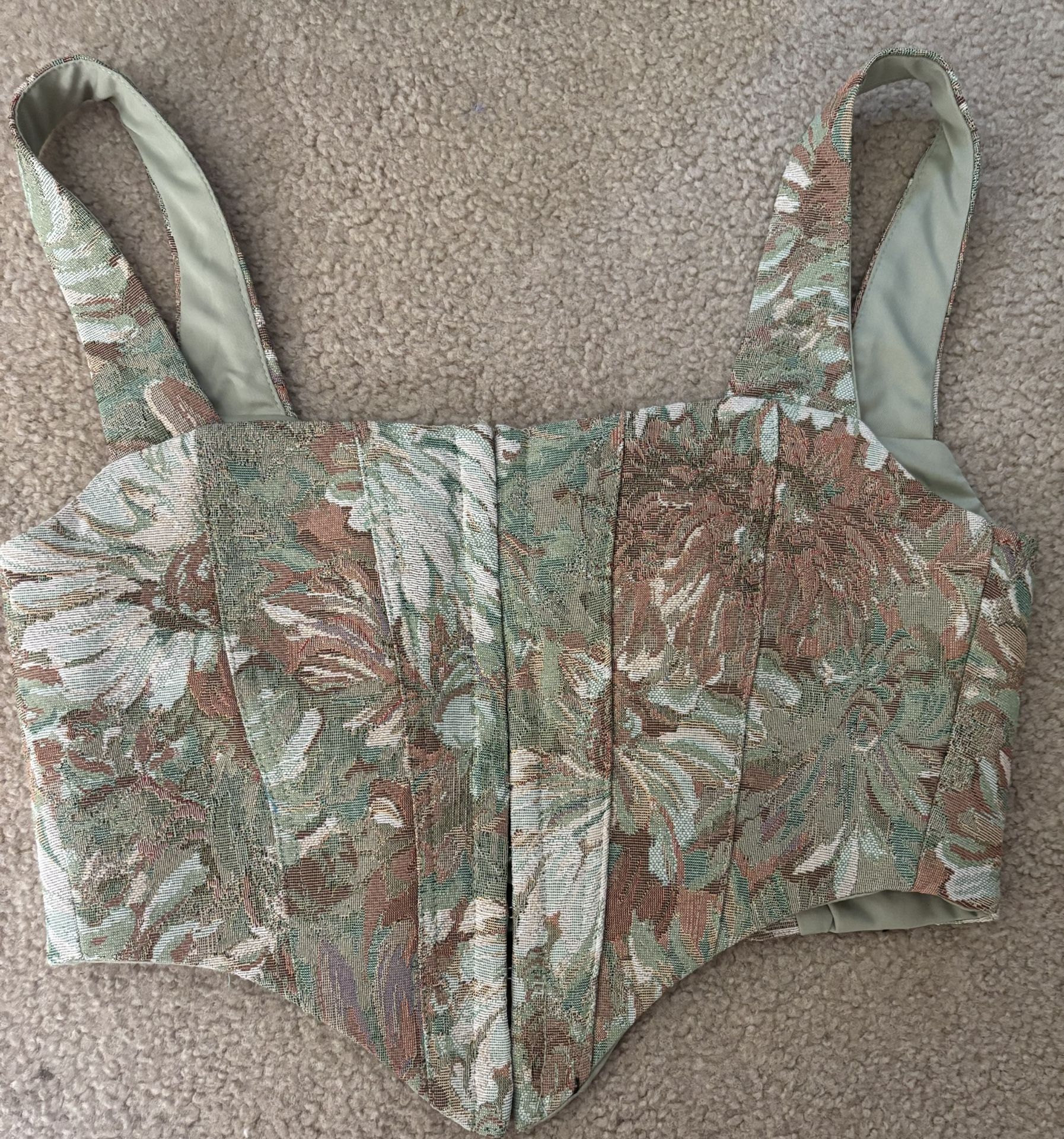 New Corset Size M