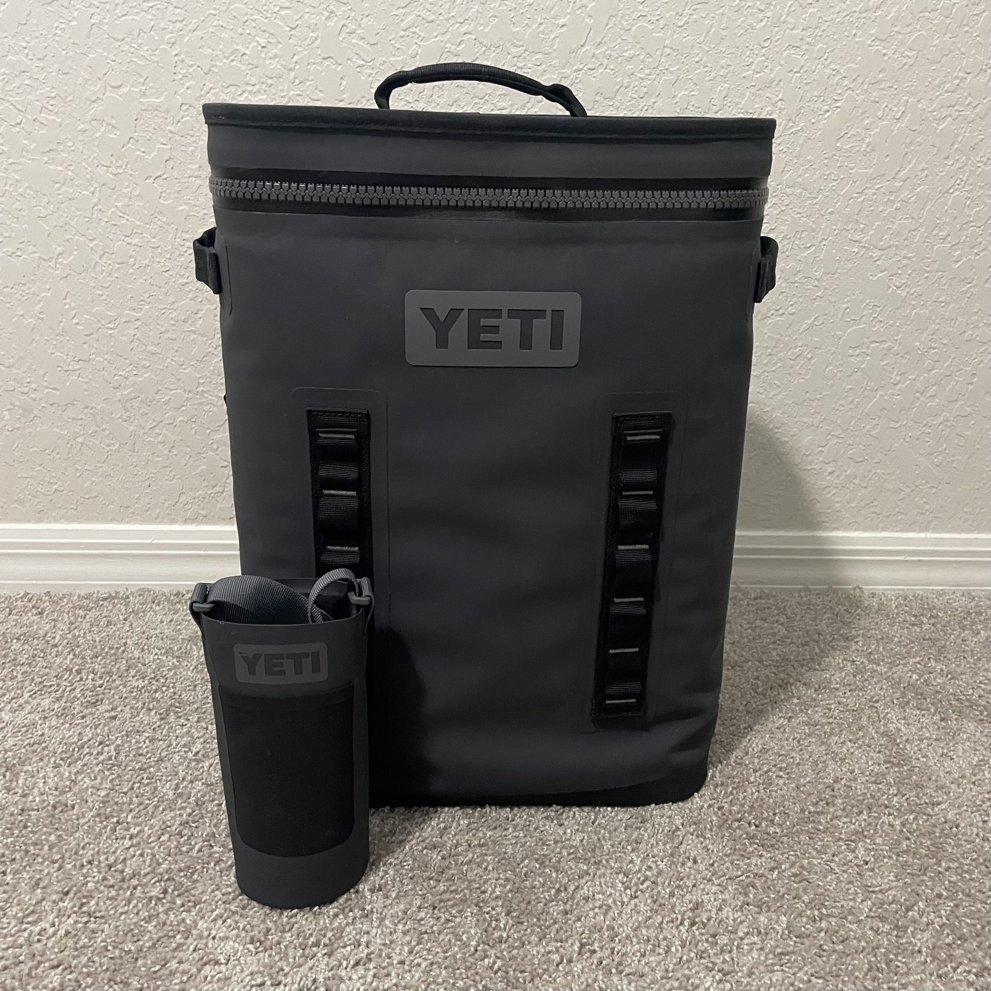 Yeti Hopper BackFlip 24 Soft Sided Backpack Cooler With Bottle Sling - Charcoal