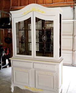 Kitchen hutch