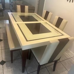 Comedor / sillas y bench