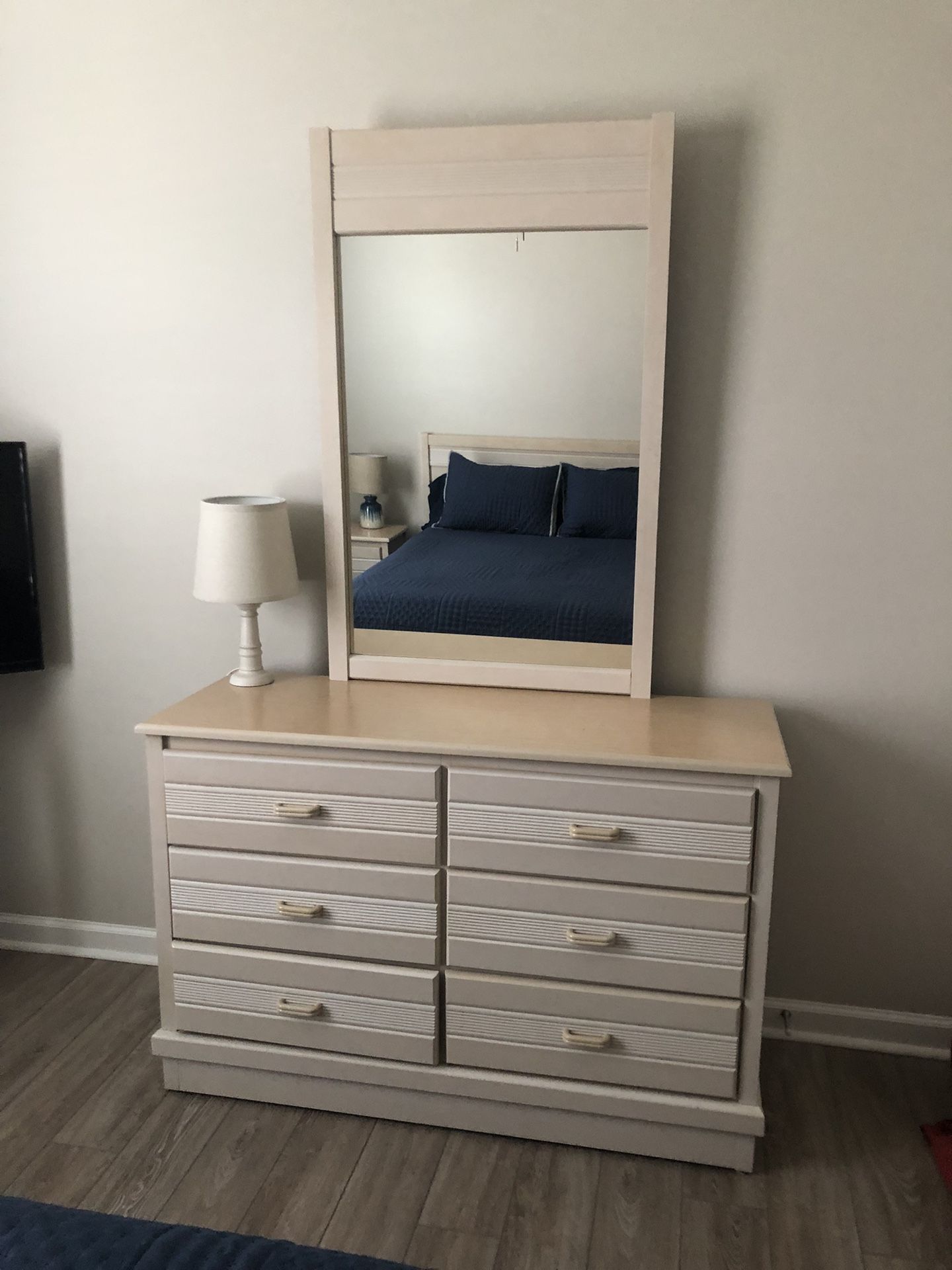 Queen Bedroom Set