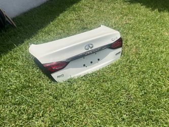 Infiniti Q50 Trunk