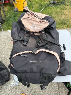 TETON Sports Scout 3400 Internal Frame Backpack