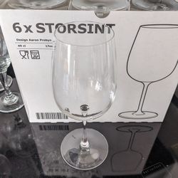 10 Wine Glasses 
