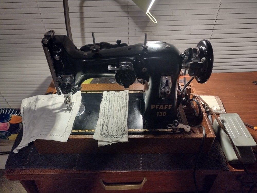 Pfaff Sewing Machine