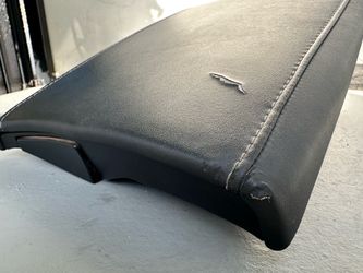 2016 - 2019 Lexus RX350 console armrest