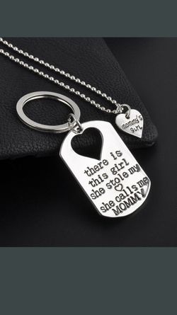 Get your Mother's Day key chain and necklace set! Super cute set! The perfect gift!