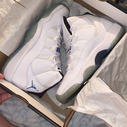 Jordan 11 Retro Legend Blue 6.5