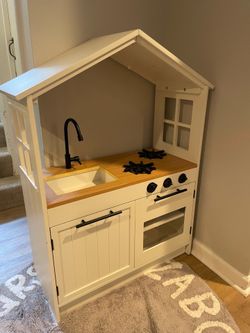 Pottery Barn Play Kitchen for Kids