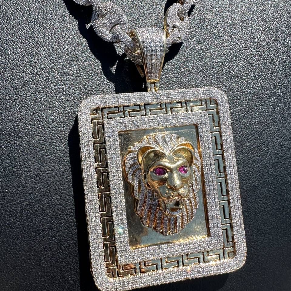 10k solid yellow gold Diamond iced out lion king pendant