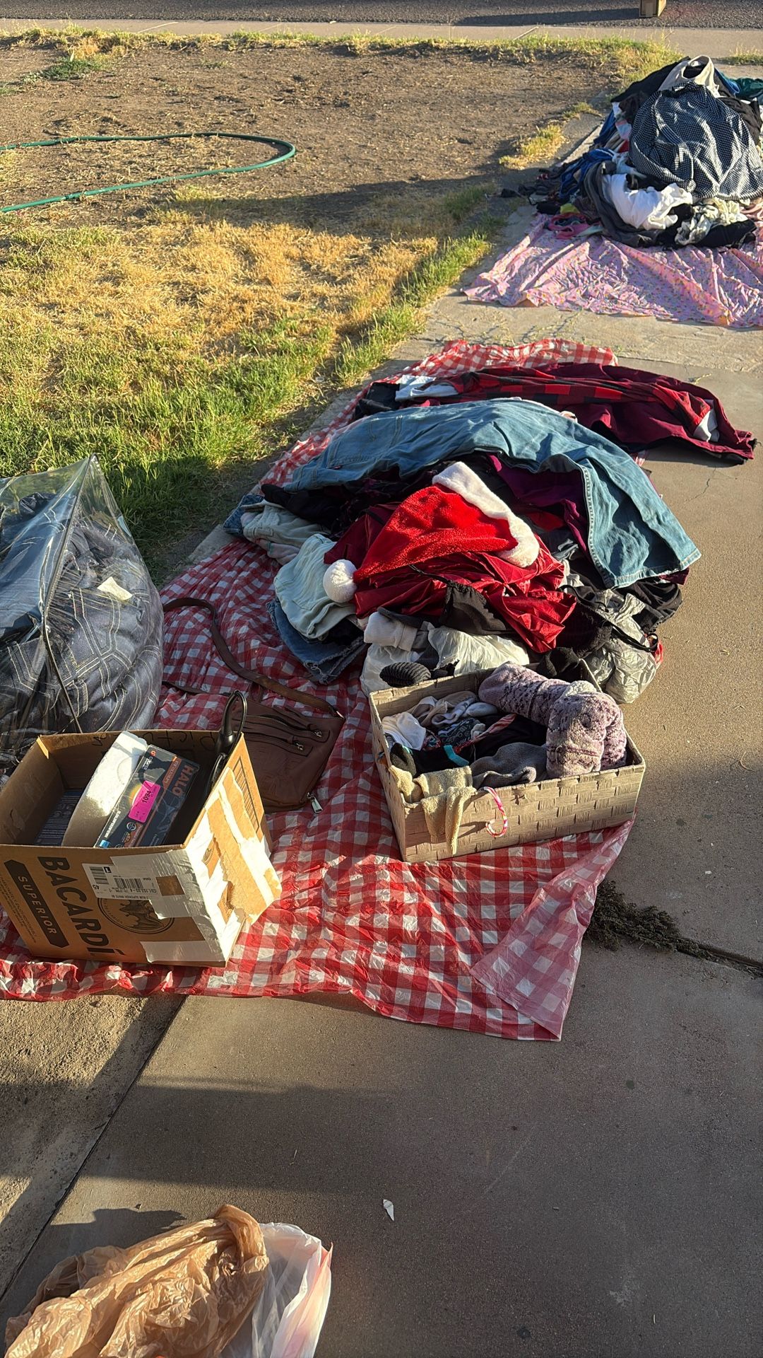 Cheap yard Sale