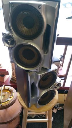 Sony set. Of 2 speakers
